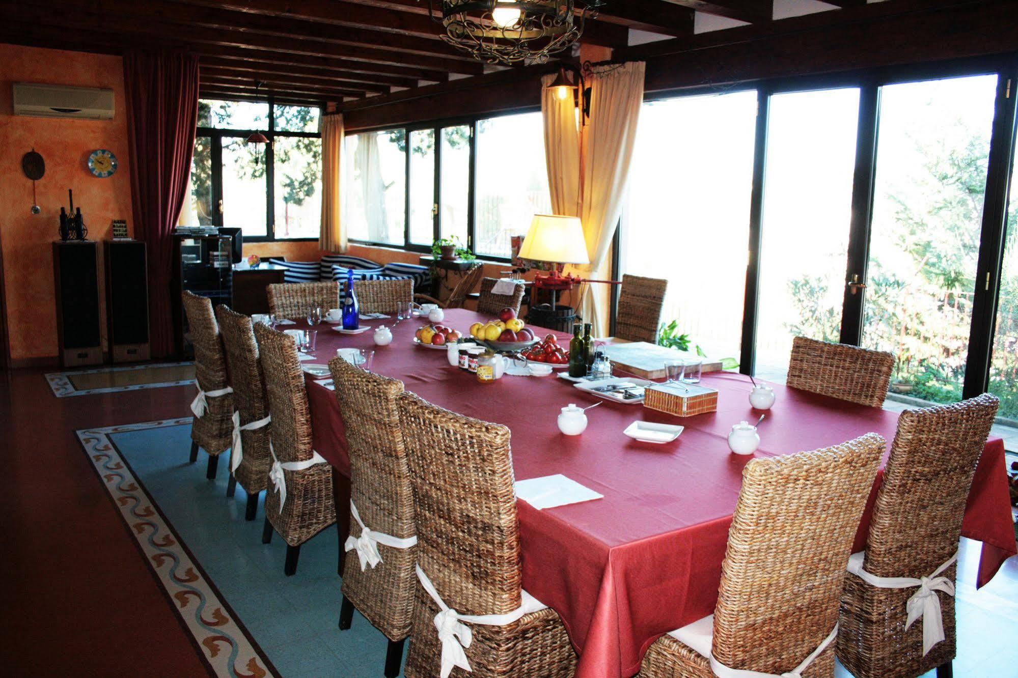 La Casa Sulla Collina D'Oro Bed & Breakfast เปียซซา อาร์เมรีนา ภายนอก รูปภาพ