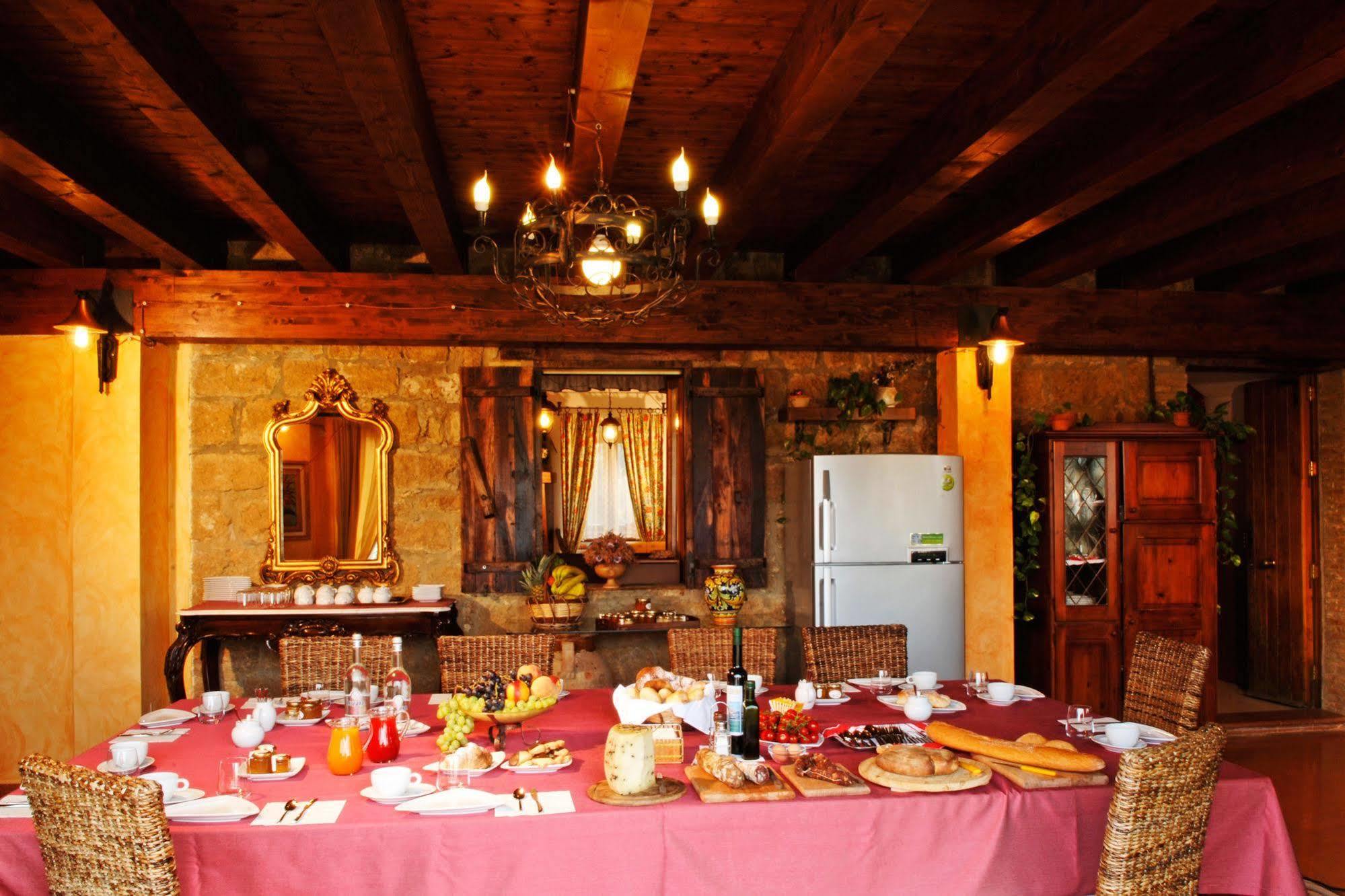 La Casa Sulla Collina D'Oro Bed & Breakfast เปียซซา อาร์เมรีนา ภายนอก รูปภาพ